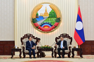 Lao PDR Receives Medical Equipment and Vaccines from China-ASEAN Association